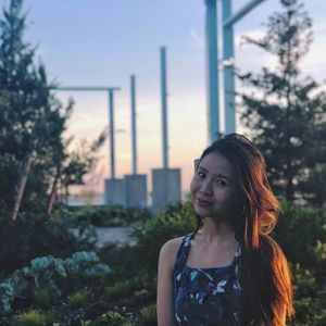 Meet your Posher, Mona